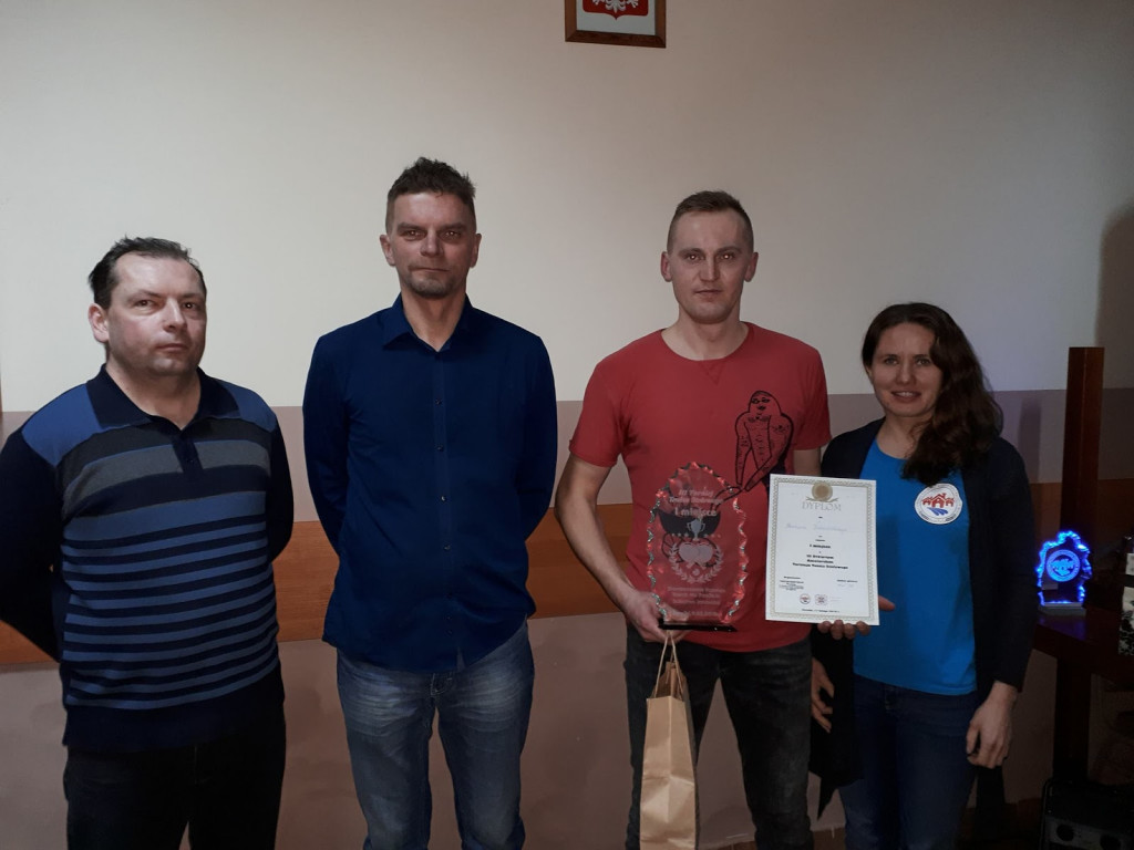 Zmierzyli się po raz trzeci w Amatorskim Turnieju Tenisa Stołowego