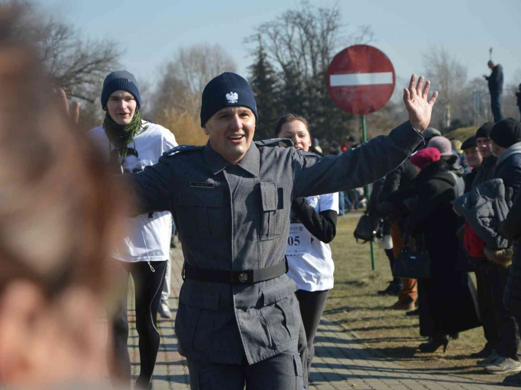 Pobiegli Wilczym Tropem. Kilkuset biegaczy wzięło udział w wydarzeniu