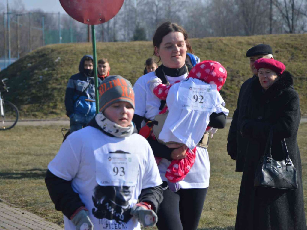 Pobiegli Wilczym Tropem. Kilkuset biegaczy wzięło udział w wydarzeniu