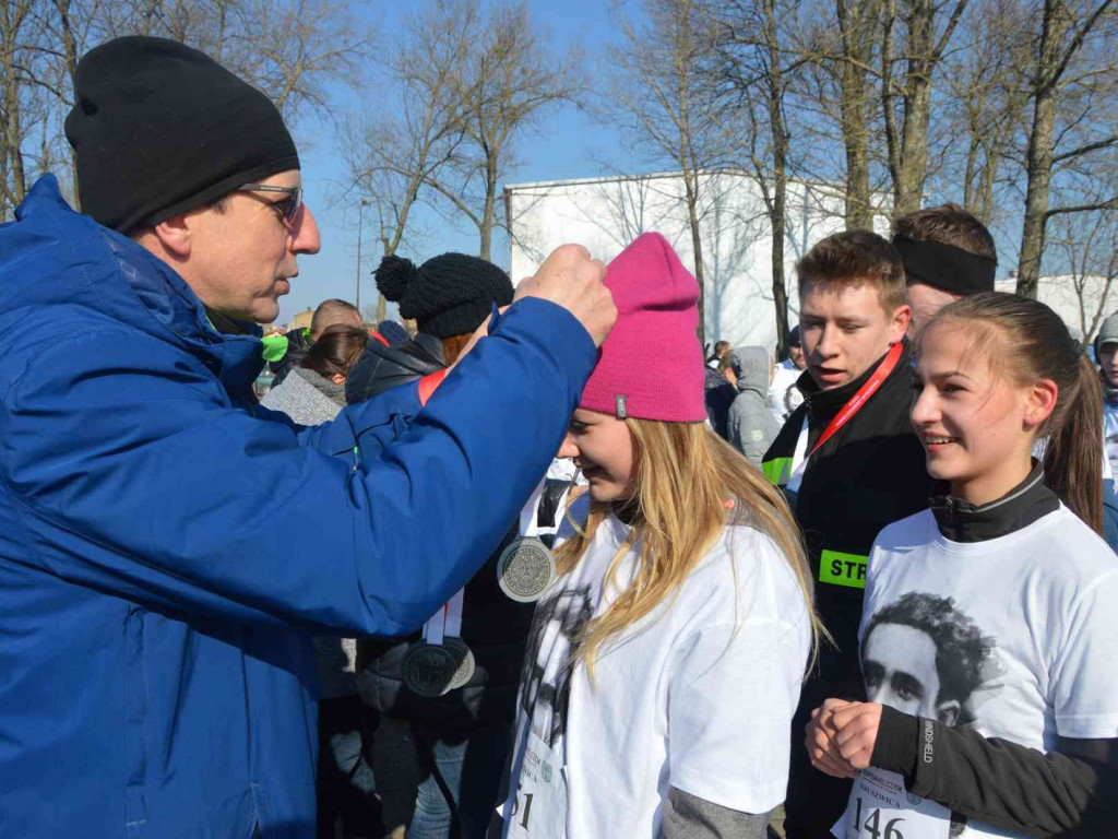 Pobiegli Wilczym Tropem. Kilkuset biegaczy wzięło udział w wydarzeniu