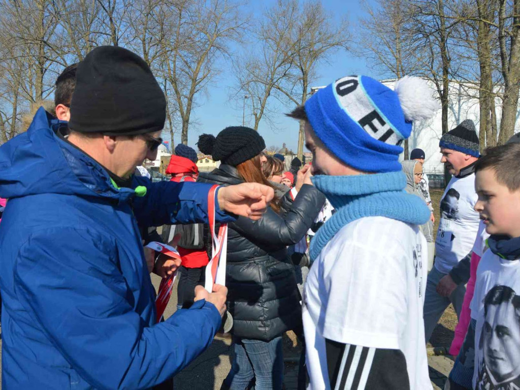 Pobiegli Wilczym Tropem. Kilkuset biegaczy wzięło udział w wydarzeniu