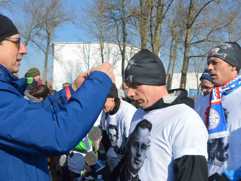 Pobiegli Wilczym Tropem. Kilkuset biegaczy wzięło udział w wydarzeniu