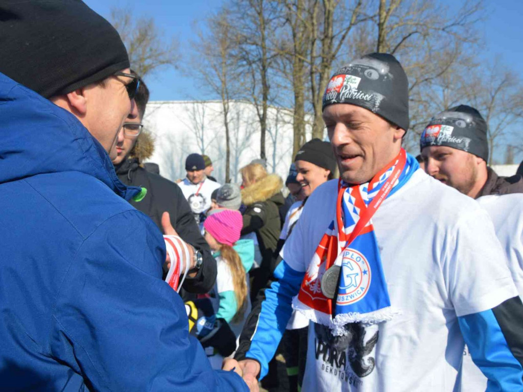 Pobiegli Wilczym Tropem. Kilkuset biegaczy wzięło udział w wydarzeniu