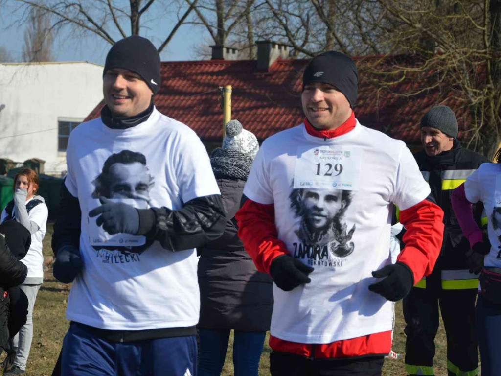 Pobiegli Wilczym Tropem. Kilkuset biegaczy wzięło udział w wydarzeniu