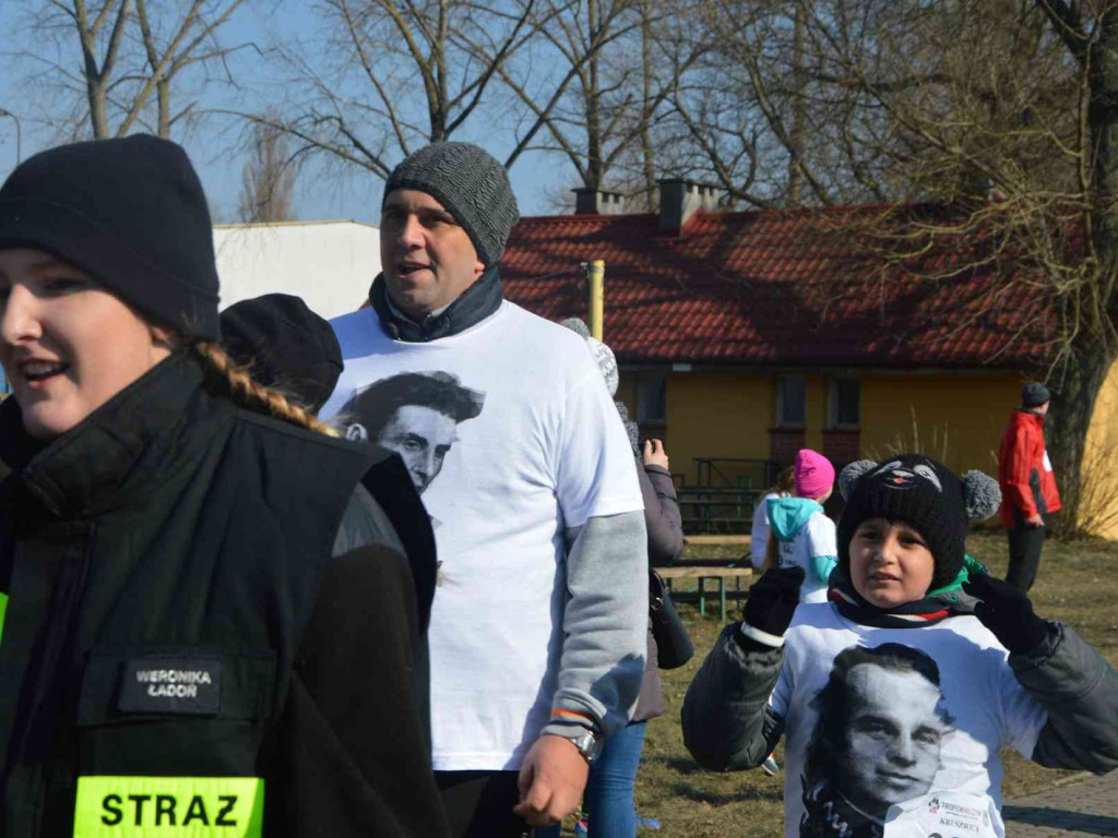 Pobiegli Wilczym Tropem. Kilkuset biegaczy wzięło udział w wydarzeniu