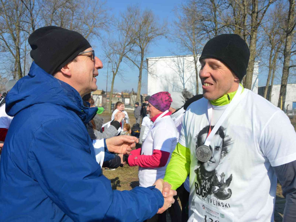 Pobiegli Wilczym Tropem. Kilkuset biegaczy wzięło udział w wydarzeniu