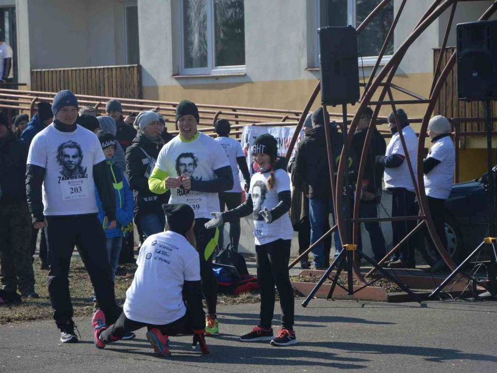 Pobiegli Wilczym Tropem. Kilkuset biegaczy wzięło udział w wydarzeniu
