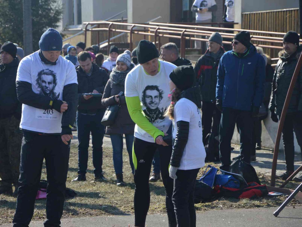 Pobiegli Wilczym Tropem. Kilkuset biegaczy wzięło udział w wydarzeniu