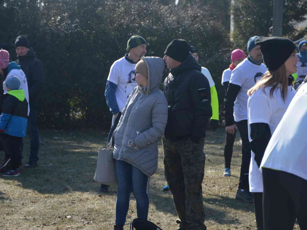 Pobiegli Wilczym Tropem. Kilkuset biegaczy wzięło udział w wydarzeniu