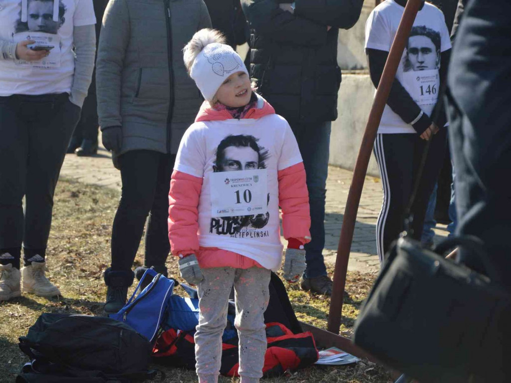 Pobiegli Wilczym Tropem. Kilkuset biegaczy wzięło udział w wydarzeniu