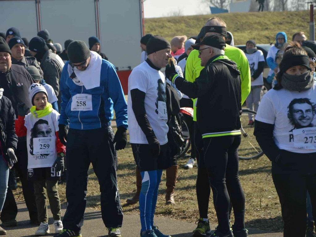 Pobiegli Wilczym Tropem. Kilkuset biegaczy wzięło udział w wydarzeniu