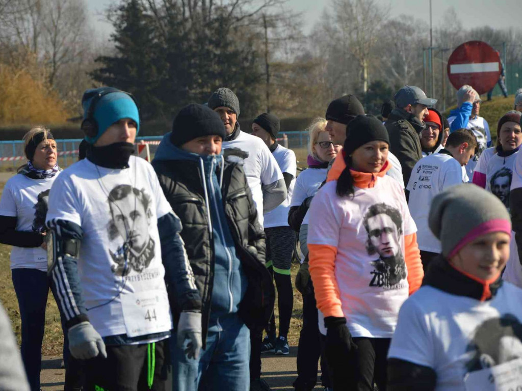 Pobiegli Wilczym Tropem. Kilkuset biegaczy wzięło udział w wydarzeniu
