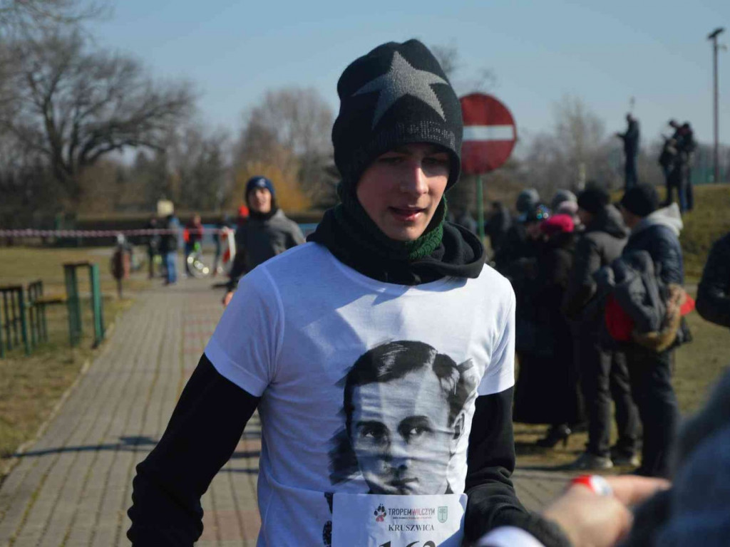 Pobiegli Wilczym Tropem. Kilkuset biegaczy wzięło udział w wydarzeniu