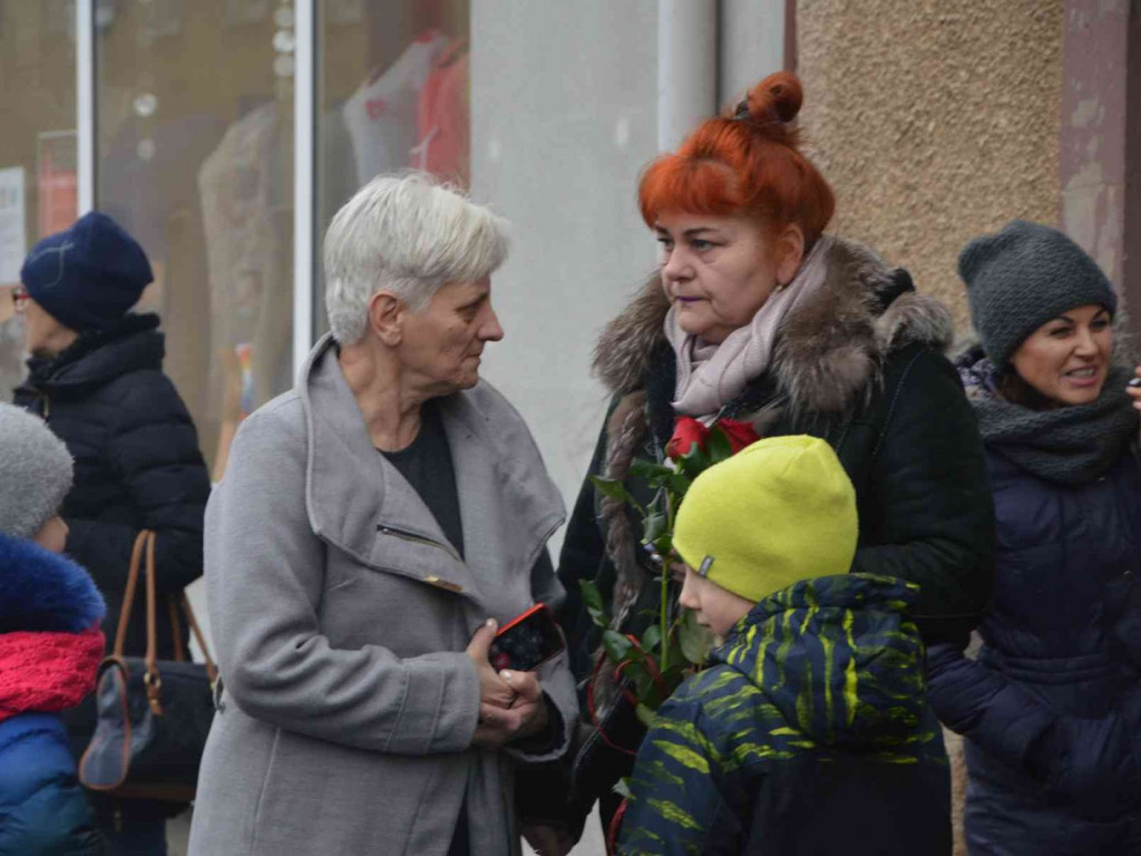 Wzruszające powitanie Jakuba Krzewiny. Kruszwiczanie powitali mistrza! [FOTO+ VIDEO]