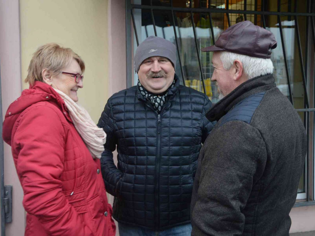 Wzruszające powitanie Jakuba Krzewiny. Kruszwiczanie powitali mistrza! [FOTO+ VIDEO]