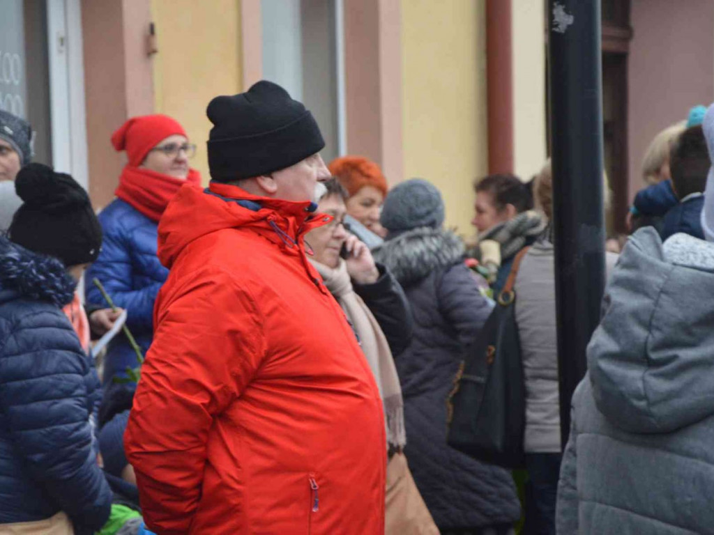Wzruszające powitanie Jakuba Krzewiny. Kruszwiczanie powitali mistrza! [FOTO+ VIDEO]
