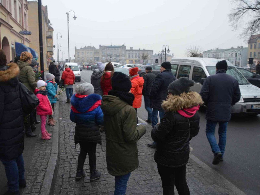 Wzruszające powitanie Jakuba Krzewiny. Kruszwiczanie powitali mistrza! [FOTO+ VIDEO]