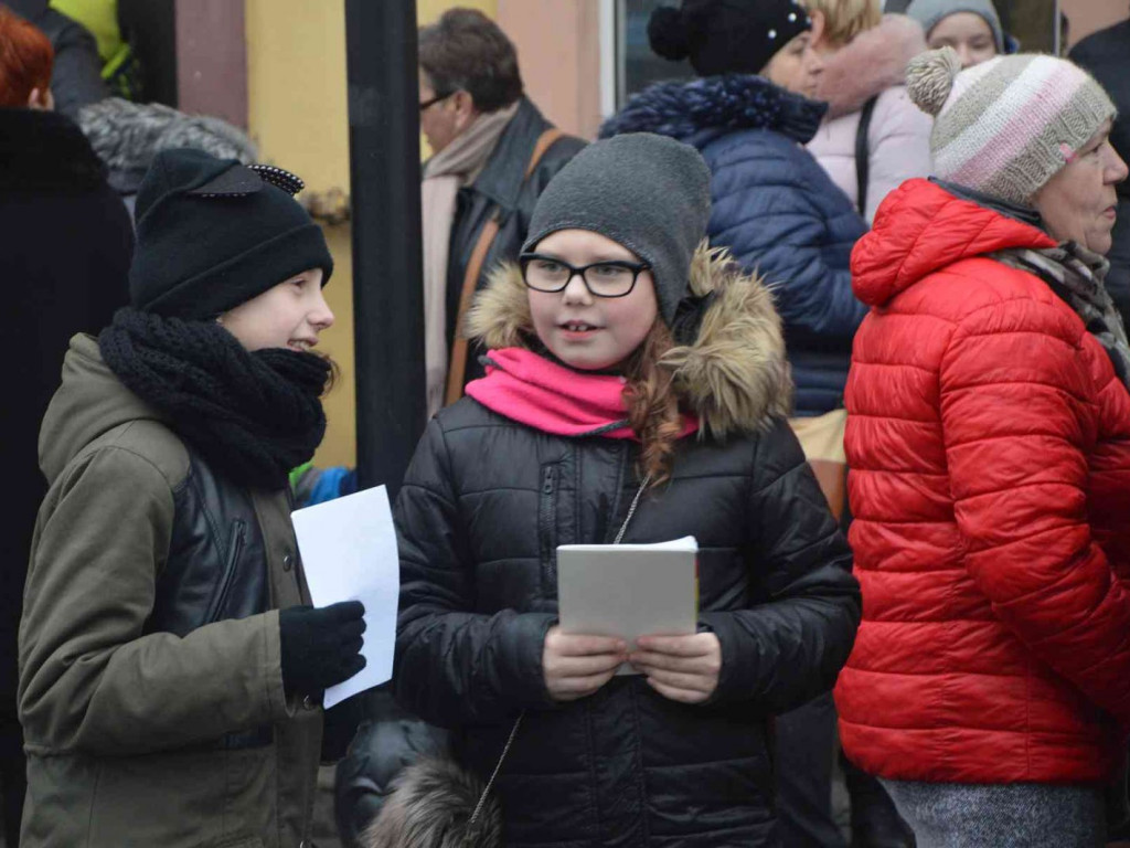 Wzruszające powitanie Jakuba Krzewiny. Kruszwiczanie powitali mistrza! [FOTO+ VIDEO]