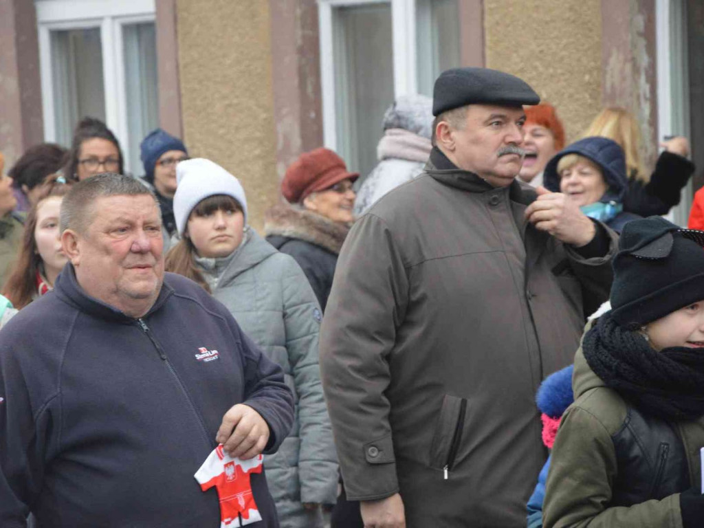 Wzruszające powitanie Jakuba Krzewiny. Kruszwiczanie powitali mistrza! [FOTO+ VIDEO]