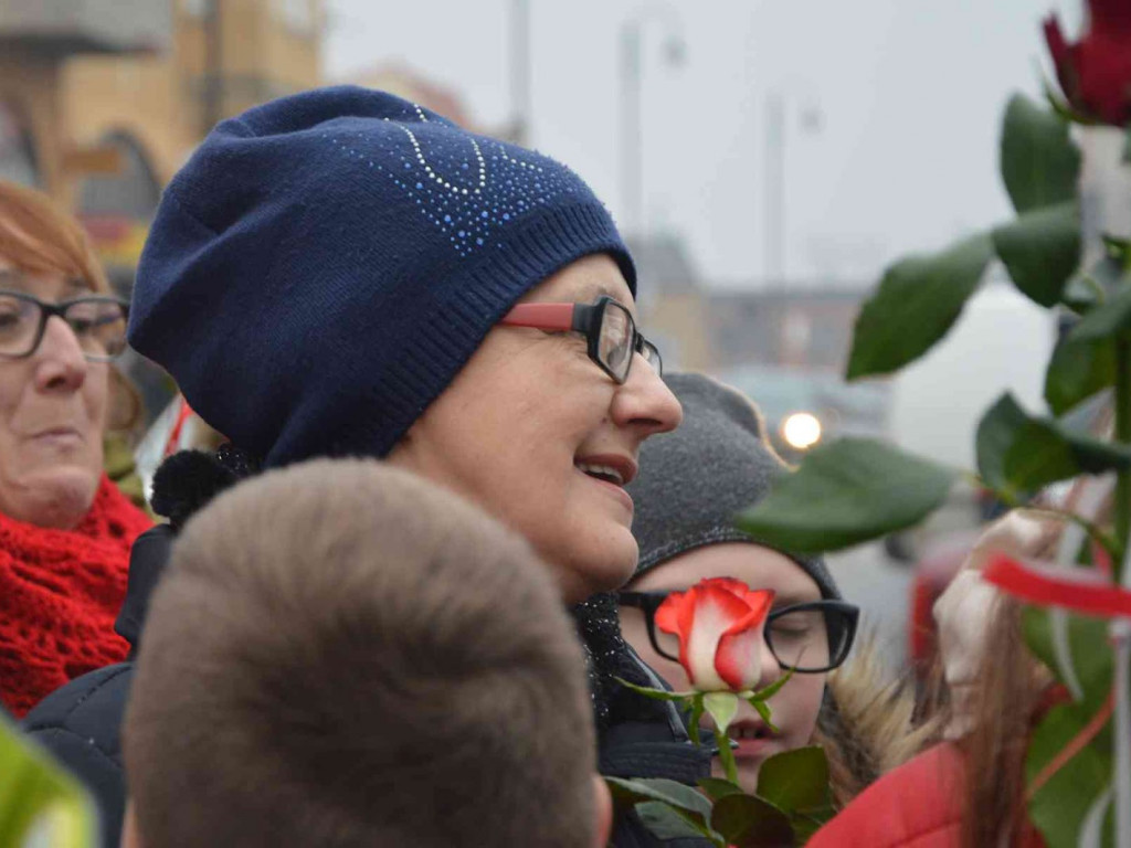 Wzruszające powitanie Jakuba Krzewiny. Kruszwiczanie powitali mistrza! [FOTO+ VIDEO]
