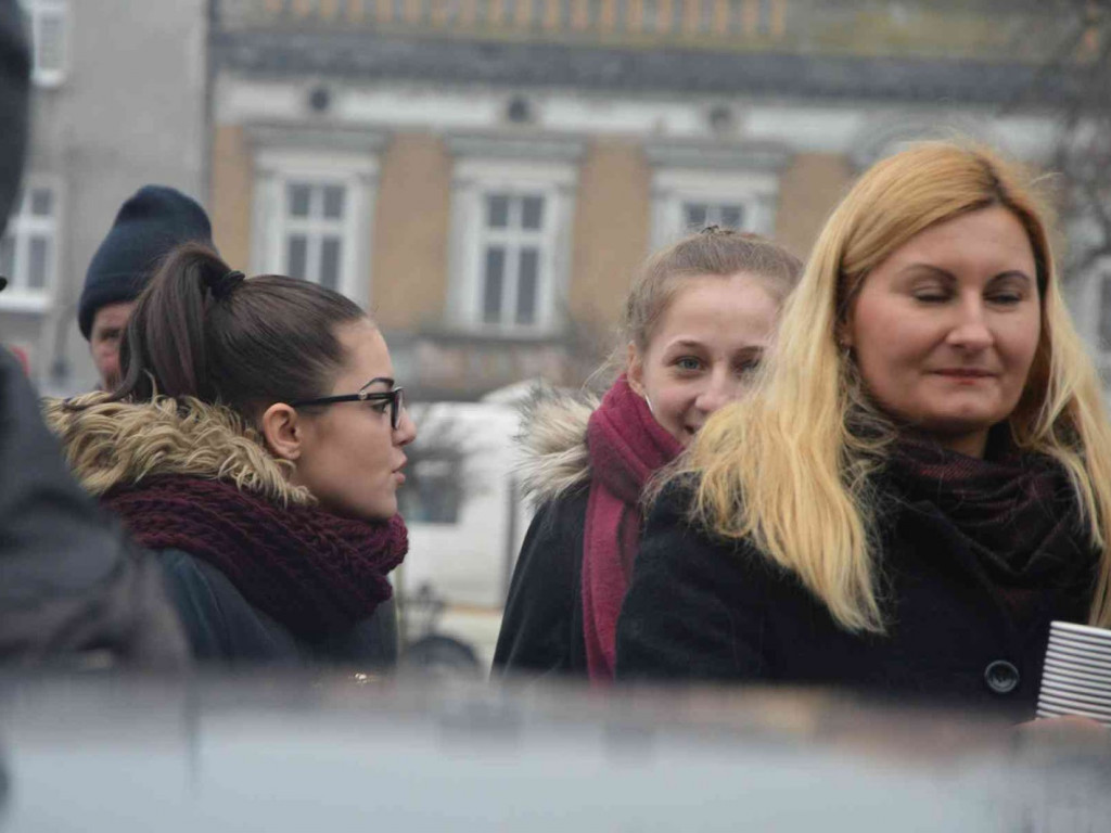 Wzruszające powitanie Jakuba Krzewiny. Kruszwiczanie powitali mistrza! [FOTO+ VIDEO]