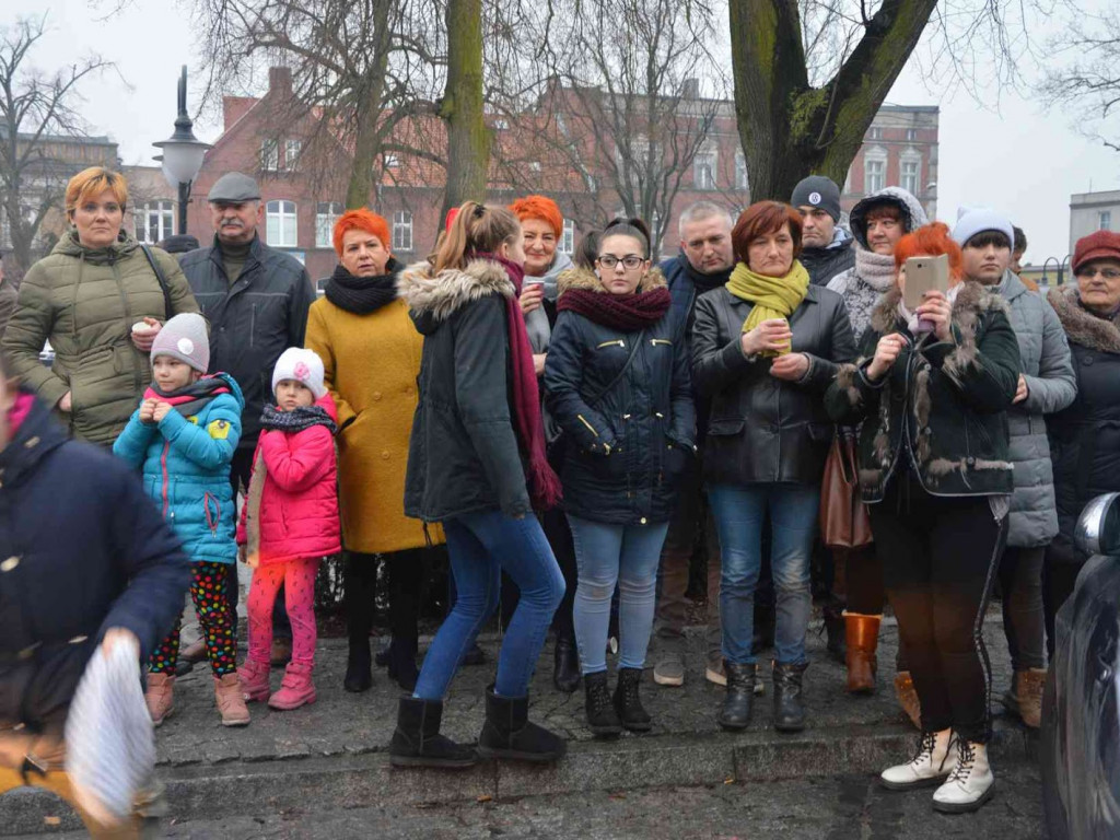 Wzruszające powitanie Jakuba Krzewiny. Kruszwiczanie powitali mistrza! [FOTO+ VIDEO]