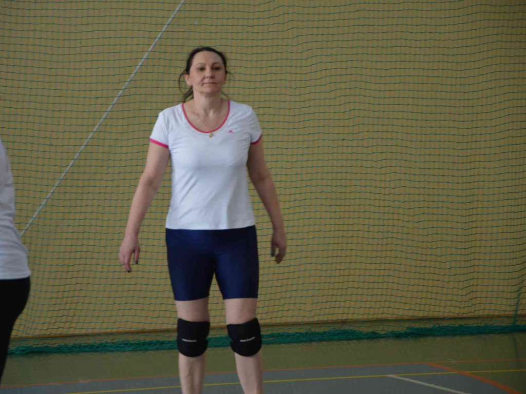 Zmagania pod siatką. Panie miały swoje święto. Spędziły je na sportowo