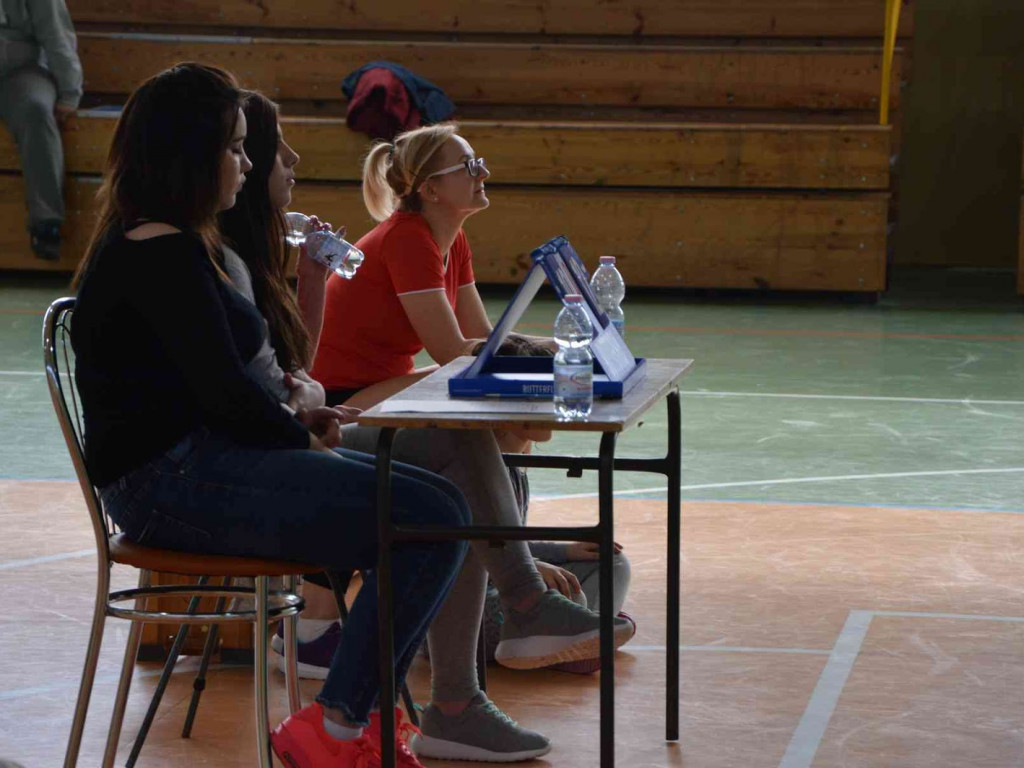 Zmagania pod siatką. Panie miały swoje święto. Spędziły je na sportowo