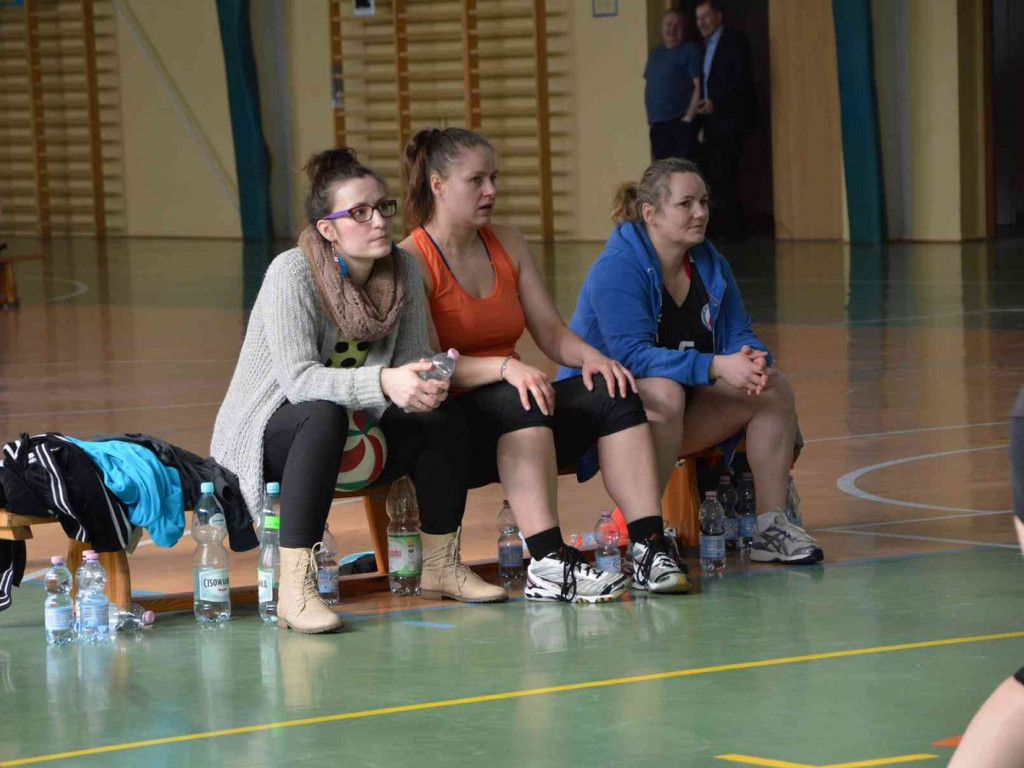 Zmagania pod siatką. Panie miały swoje święto. Spędziły je na sportowo