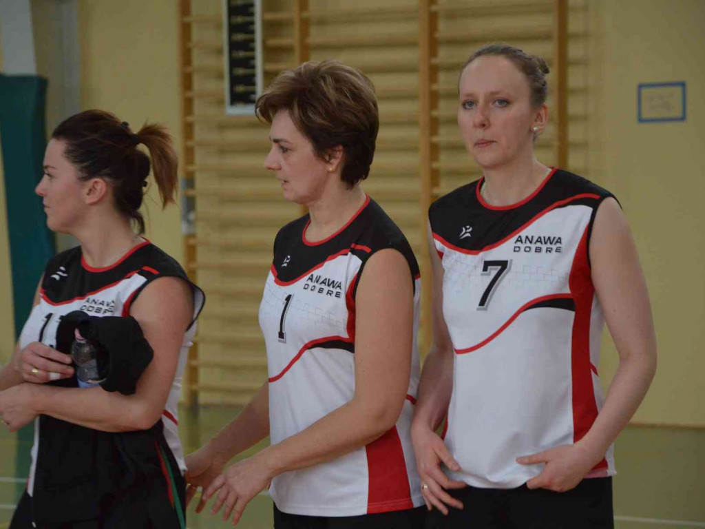 Zmagania pod siatką. Panie miały swoje święto. Spędziły je na sportowo