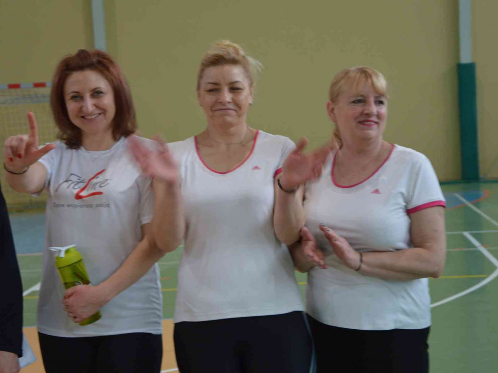 Zmagania pod siatką. Panie miały swoje święto. Spędziły je na sportowo