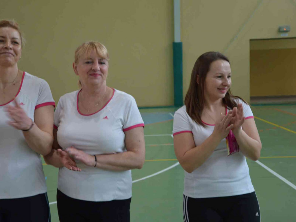 Zmagania pod siatką. Panie miały swoje święto. Spędziły je na sportowo