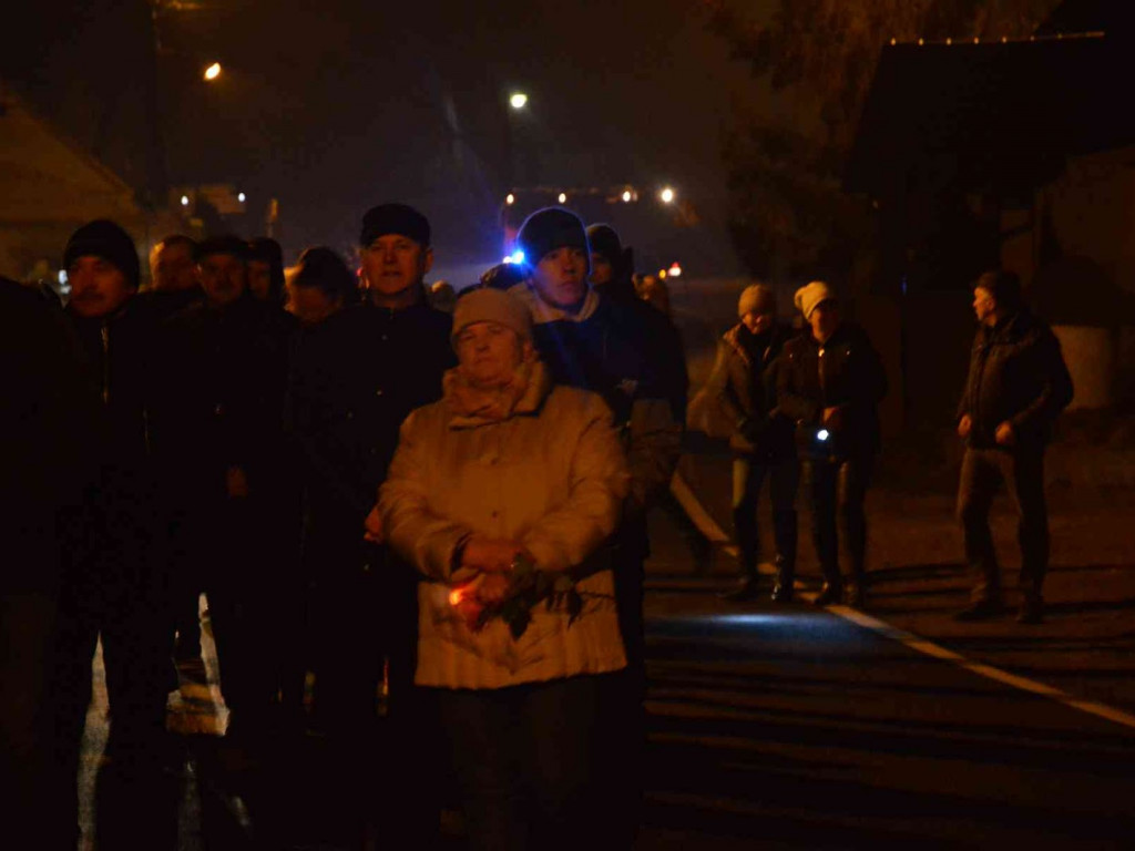 Droga Krzyżowa w Chełmcach z nawiązaniem do wydarzeń ogólnopolskich