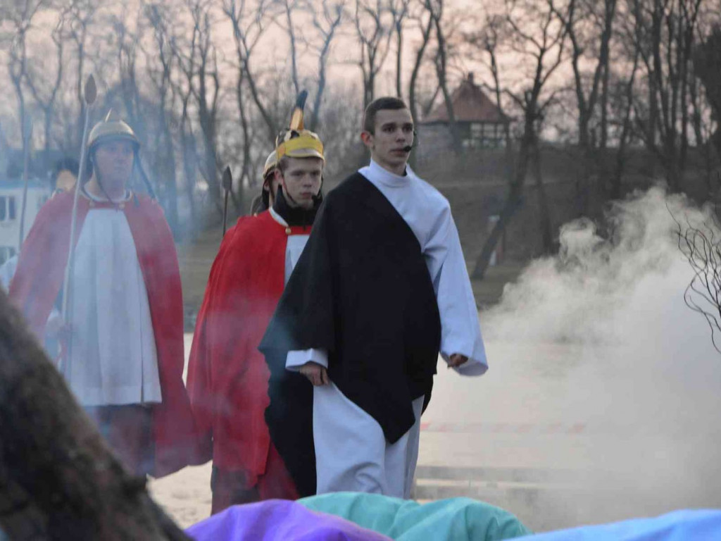 Kujawskie Misterium Męki Pańskiej. Ostatnia wieczerza i wydanie Jezusa [FOTO]