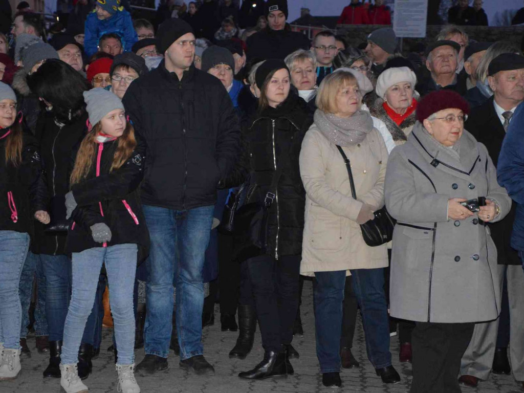 Kujawskie Misterium Męki Pańskiej: Biczowanie Jezusa Chrystusa i Droga Krzyżowa [FOTO] - MojaKruszwica.pl