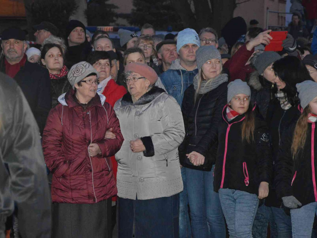 Kujawskie Misterium Męki Pańskiej: Biczowanie Jezusa Chrystusa i Droga Krzyżowa [FOTO] - MojaKruszwica.pl