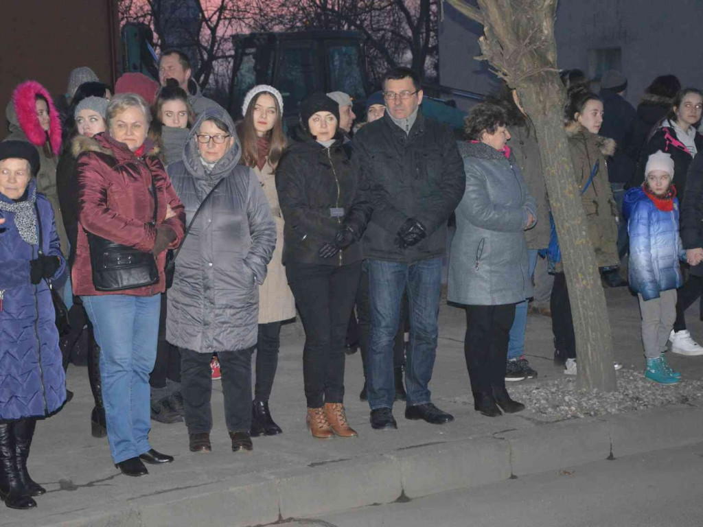 Kujawskie Misterium Męki Pańskiej: Biczowanie Jezusa Chrystusa i Droga Krzyżowa [FOTO] - MojaKruszwica.pl