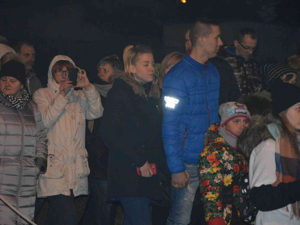 Kujawskie Misterium Męki Pańskiej: Biczowanie Jezusa Chrystusa i Droga Krzyżowa [FOTO] - MojaKruszwica.pl