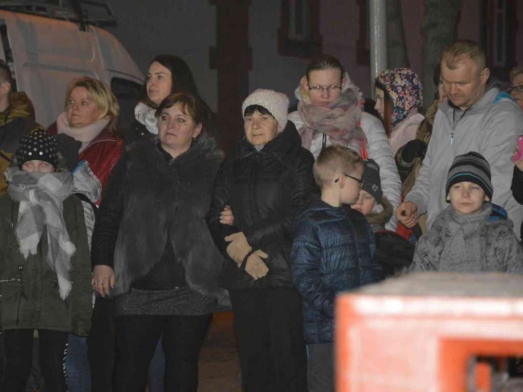 Kujawskie Misterium Męki Pańskiej: Biczowanie Jezusa Chrystusa i Droga Krzyżowa [FOTO] - MojaKruszwica.pl