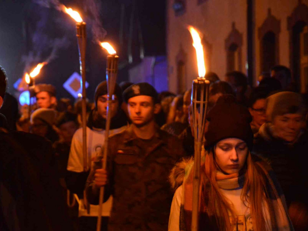 Kujawskie Misterium Męki Pańskiej: Biczowanie Jezusa Chrystusa i Droga Krzyżowa [FOTO] - MojaKruszwica.pl