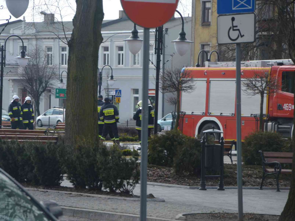 Strażacy podtrzymali tradycję. Na rynku zorganizowano wielki dyngus [FOTO+VIDEO]