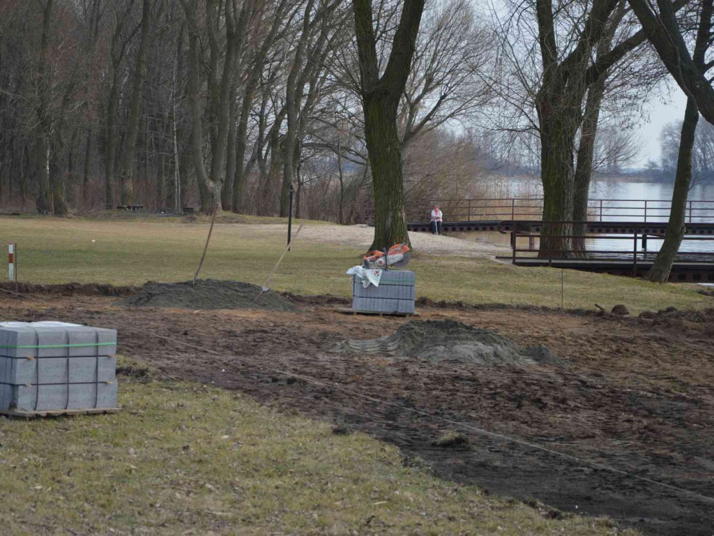 Ruszyła budowa nowych placów zabaw [FOTO]