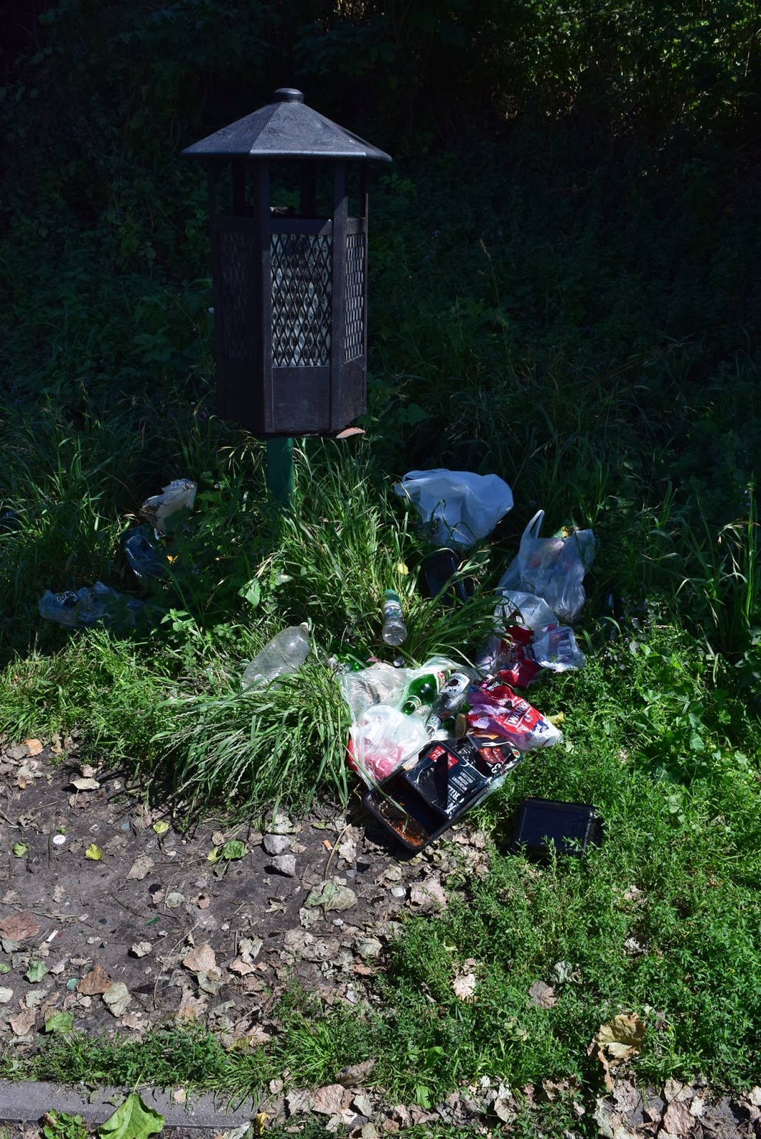 Nad Gopłem bałagan, a sezon turystyczny za pasem