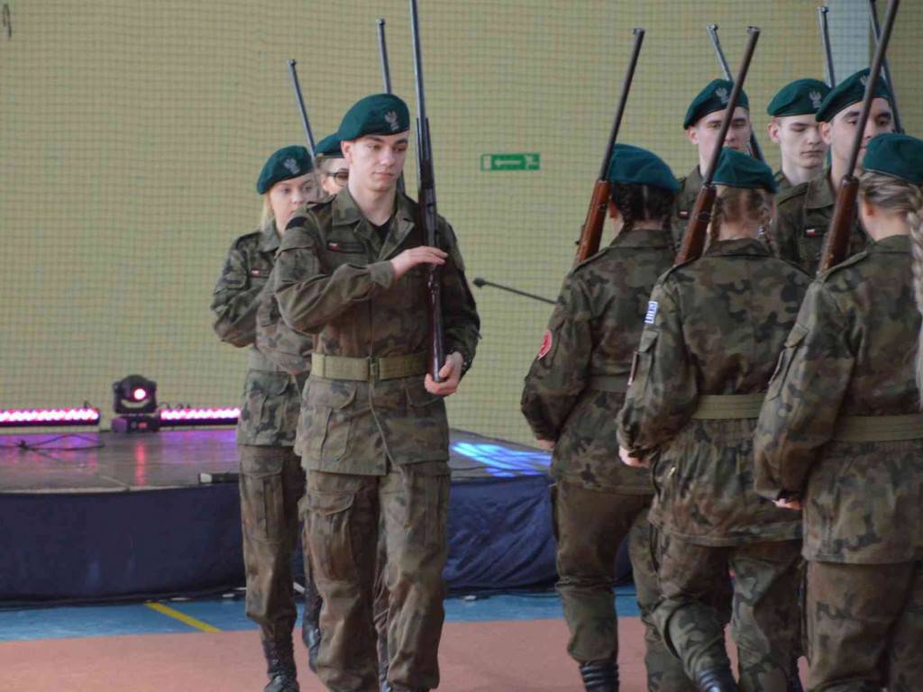 Wspieramy Elizę i Elenkę. 