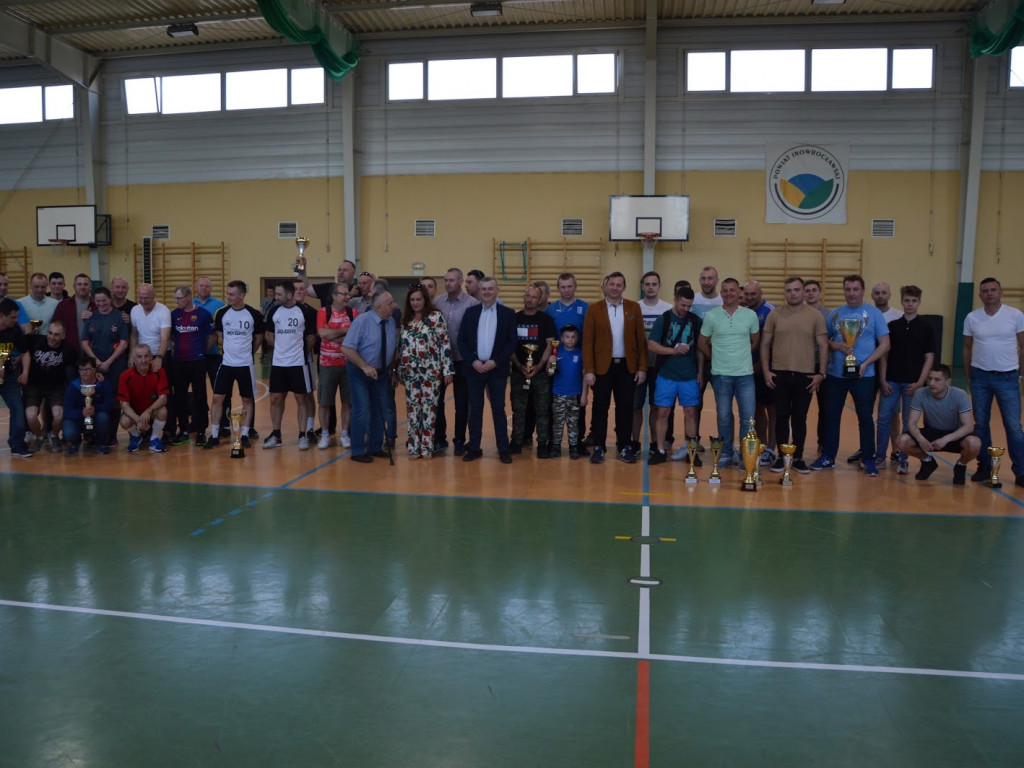 Zakończyliśmy rozgrywki Kruszwickiej Ligi Piłki Halowej [FOTO+WYNIKI]