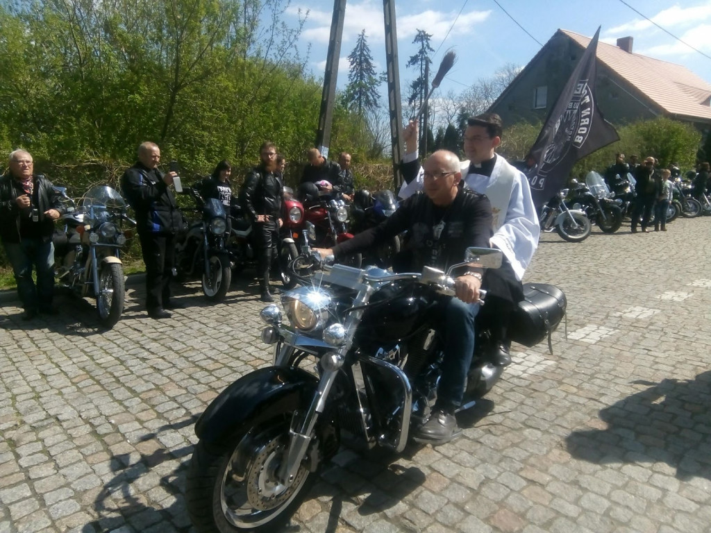 300 motocyklistów wzięło w otwarciu sezonu motocyklowego Born to Ride MC Poland
