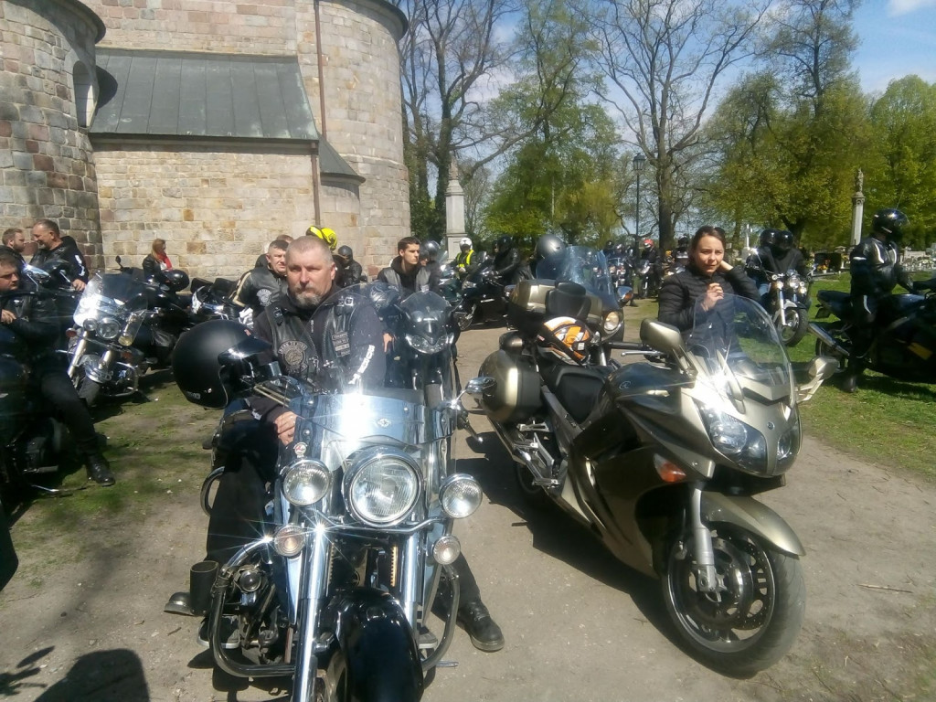 300 motocyklistów wzięło w otwarciu sezonu motocyklowego Born to Ride MC Poland