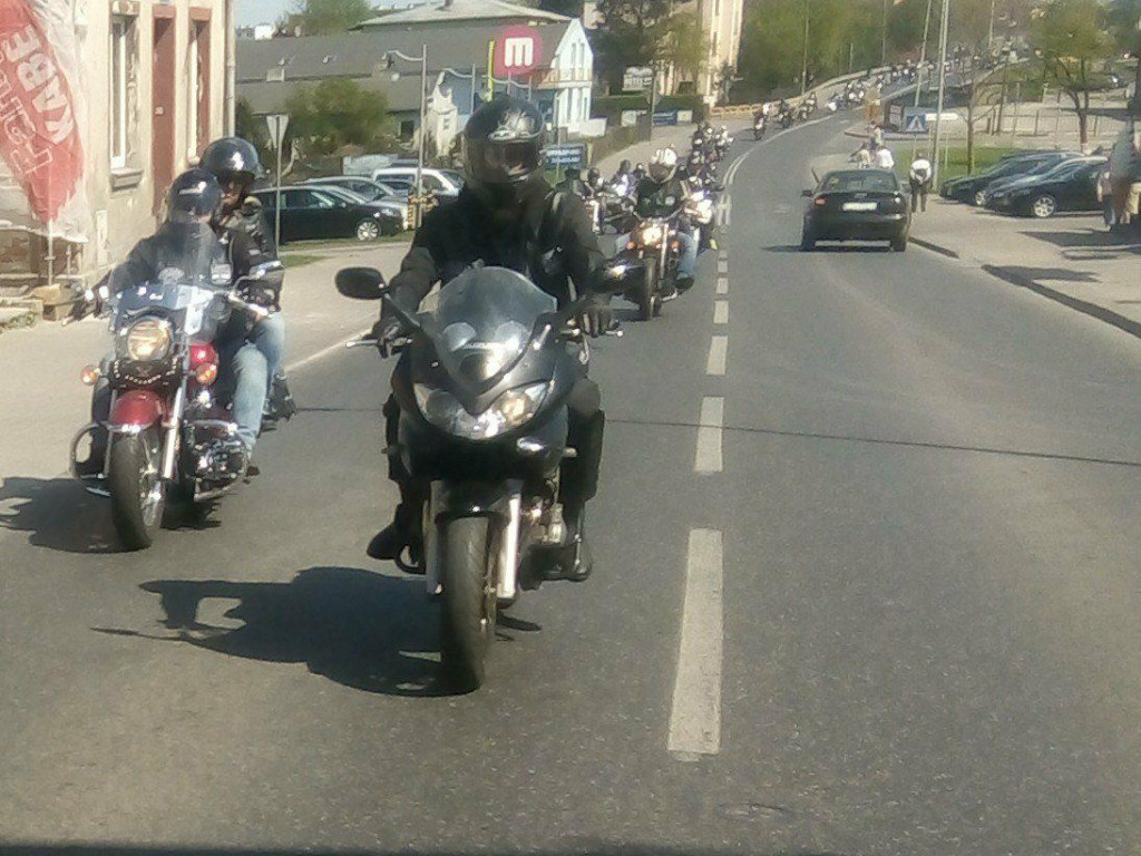 300 motocyklistów wzięło w otwarciu sezonu motocyklowego Born to Ride MC Poland