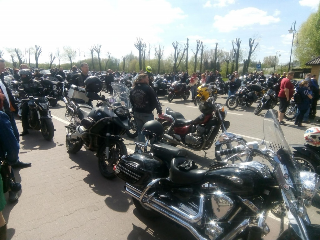 300 motocyklistów wzięło w otwarciu sezonu motocyklowego Born to Ride MC Poland