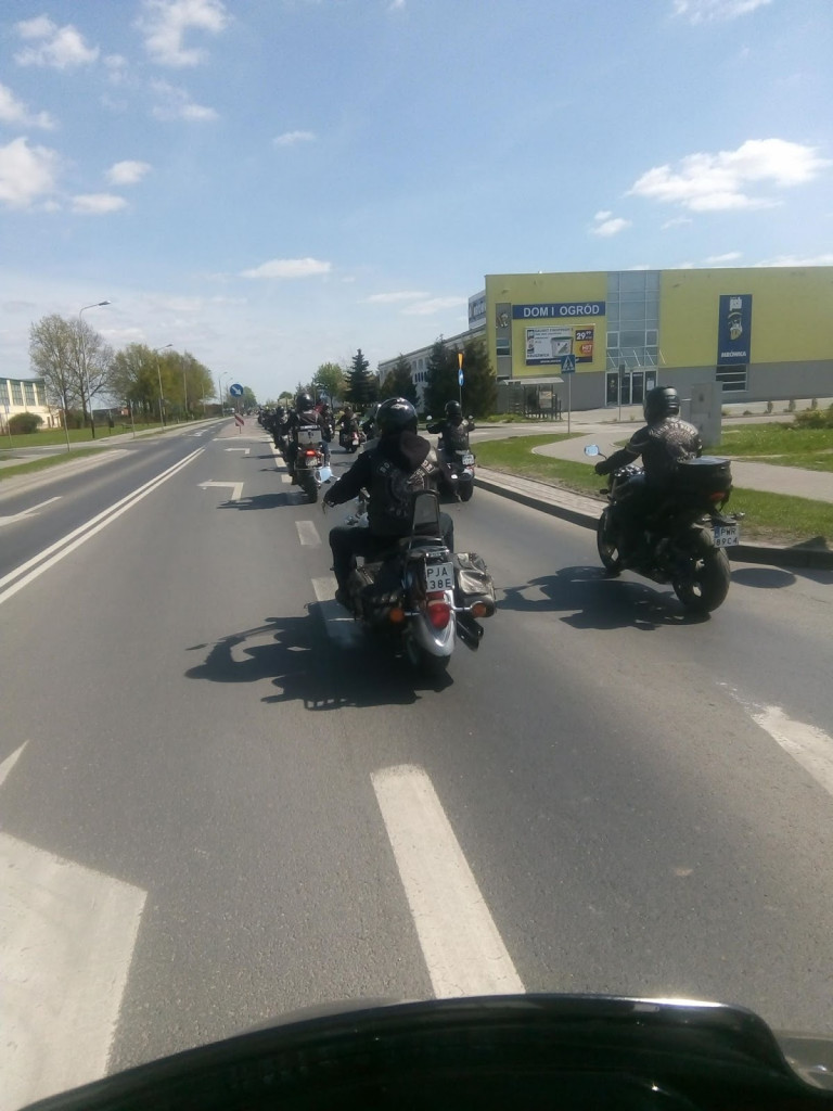 300 motocyklistów wzięło w otwarciu sezonu motocyklowego Born to Ride MC Poland
